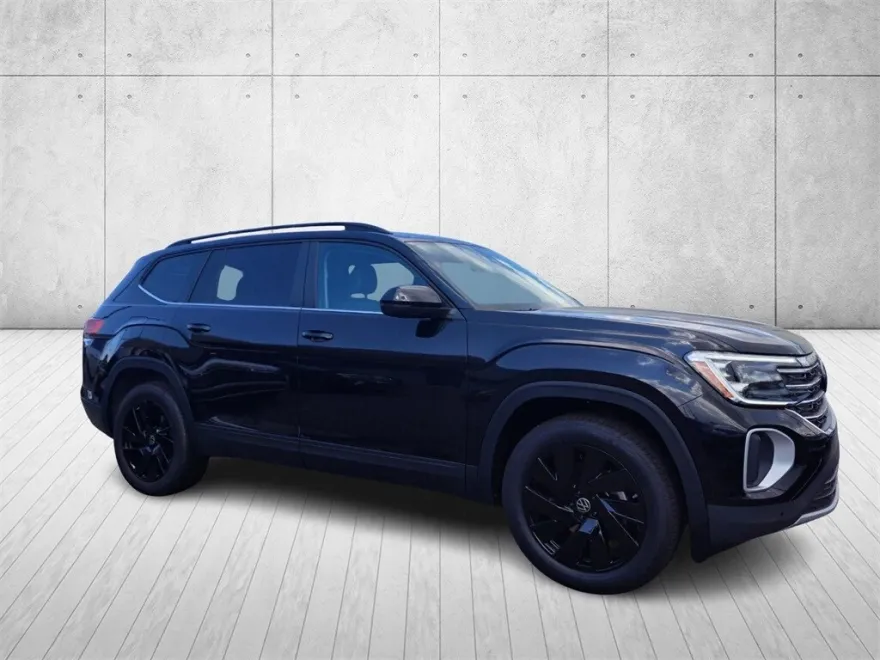 2026 Volkswagen Atlas SE Technology photo 1