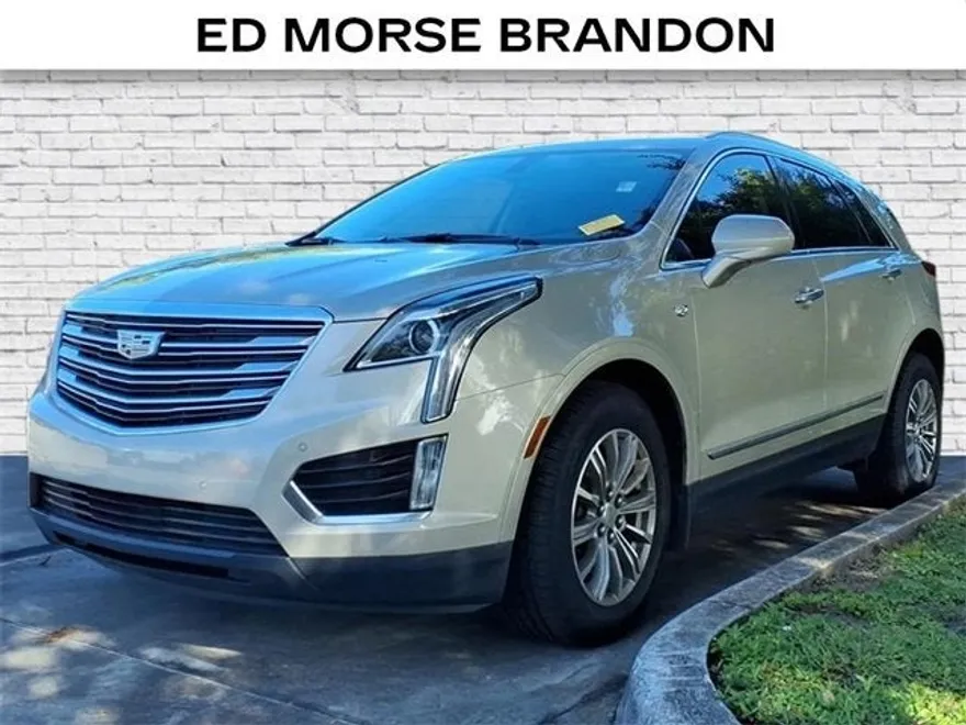 2017 Cadillac XT5 Luxury photo 1
