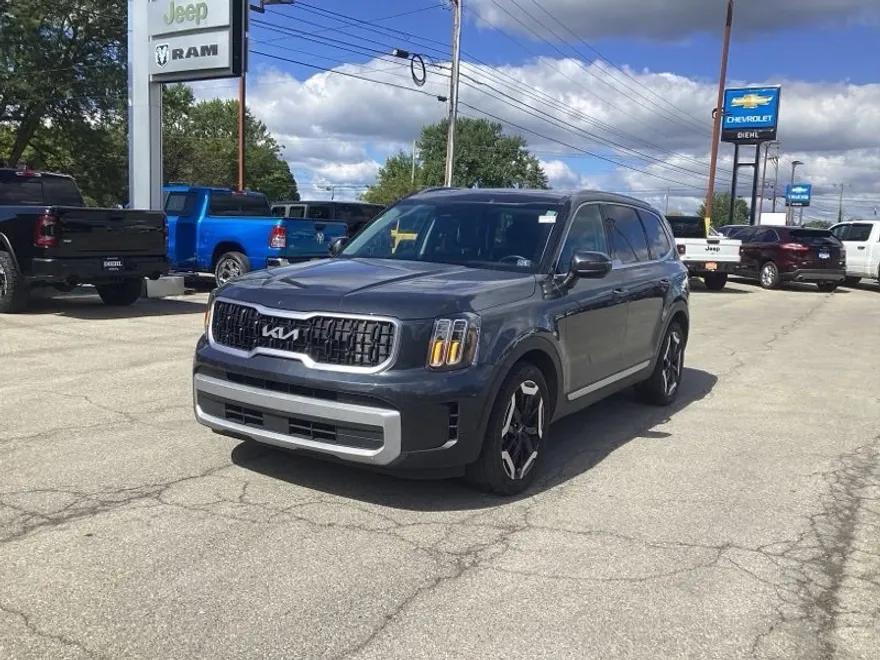 2024 Kia Telluride EX photo 1