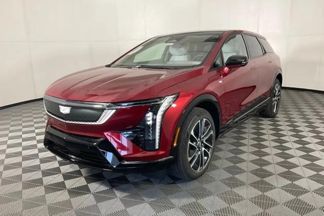 2025 Cadillac Optiq Sport photo 1