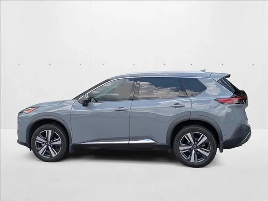 2023 Nissan Rogue SL photo 1