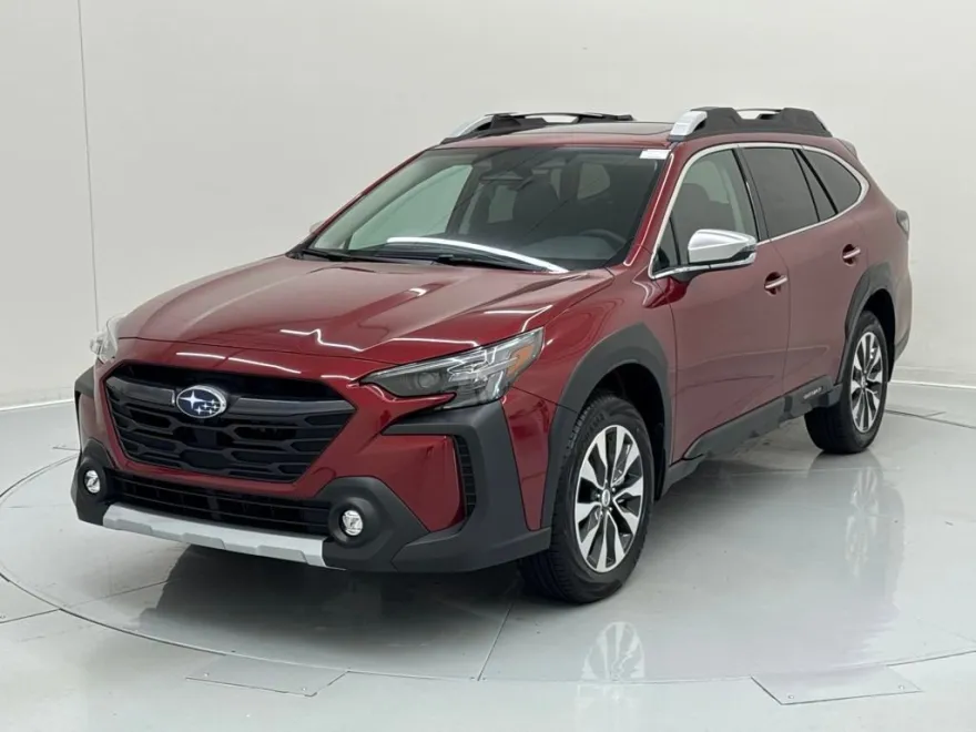 2025 Subaru Outback Touring XT photo 1