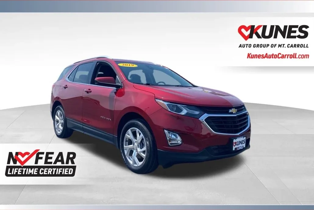 2020 Chevrolet Equinox LT photo 1