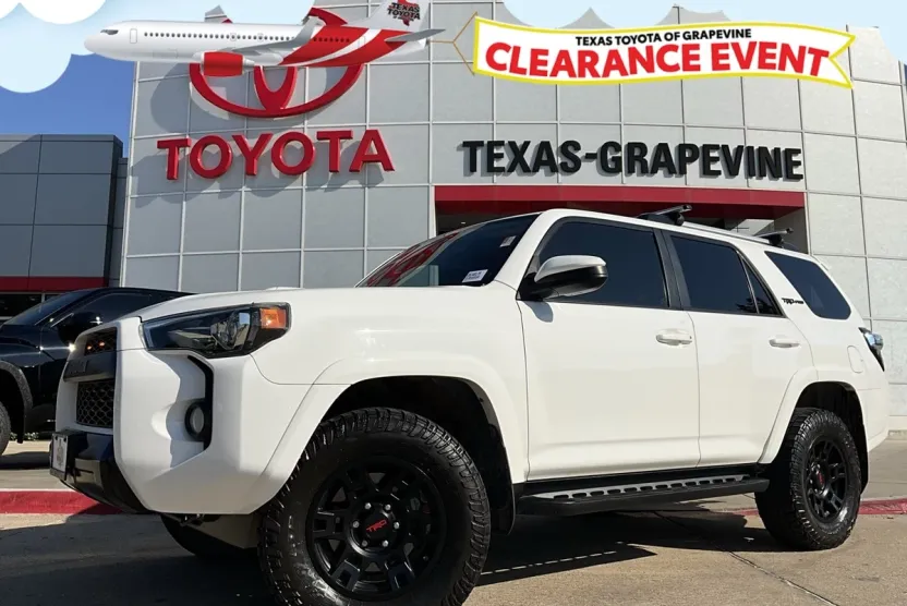 2016 Toyota 4Runner TRD Pro photo 1