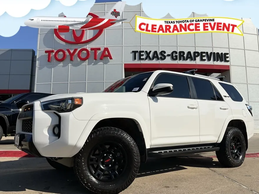 2016 Toyota 4Runner TRD Pro photo 1