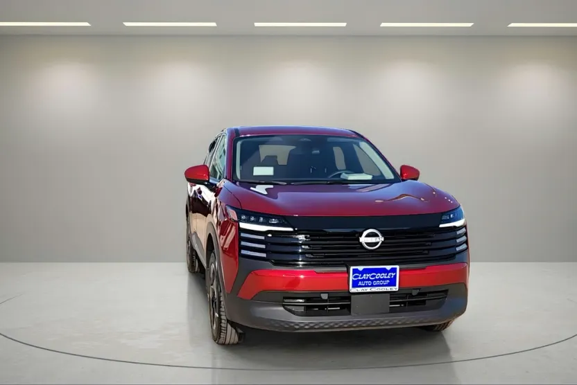 2025 Nissan Kicks SV photo 1