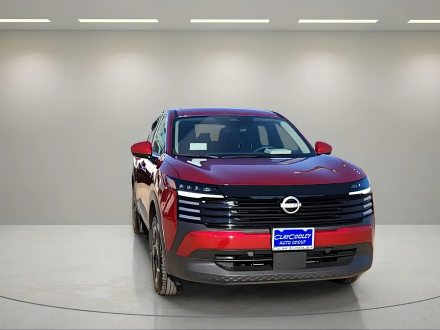 2025 Nissan Kicks SV photo 1