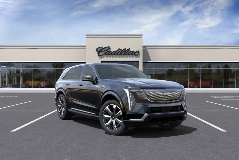 2025 Cadillac Escalade IQ Luxury photo 1