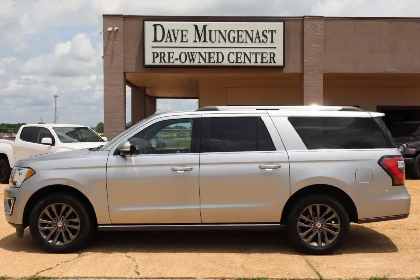 2021 Ford Expedition MAX Limited photo 1