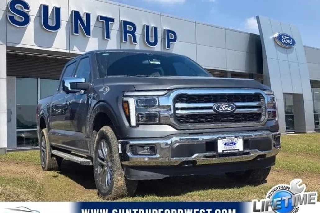 2025 Ford F-150 Lariat photo 1
