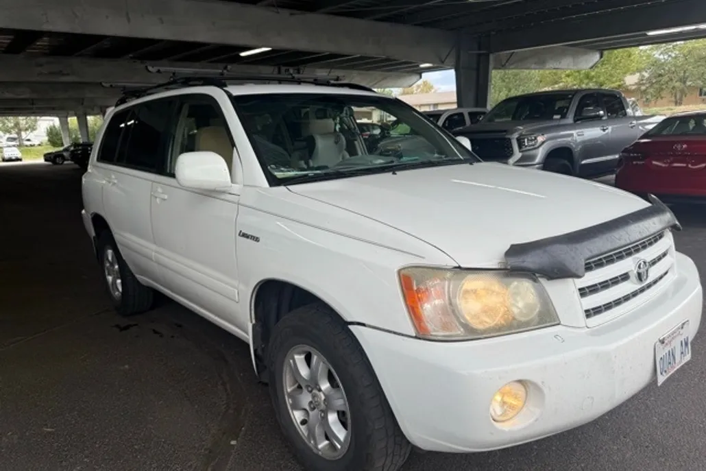 2003 Toyota Highlander photo 1