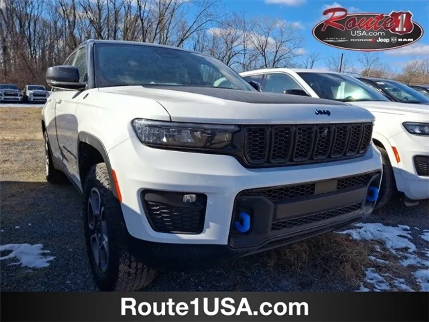 2023 Jeep Grand Cherokee Trailhawk 4xe photo 1