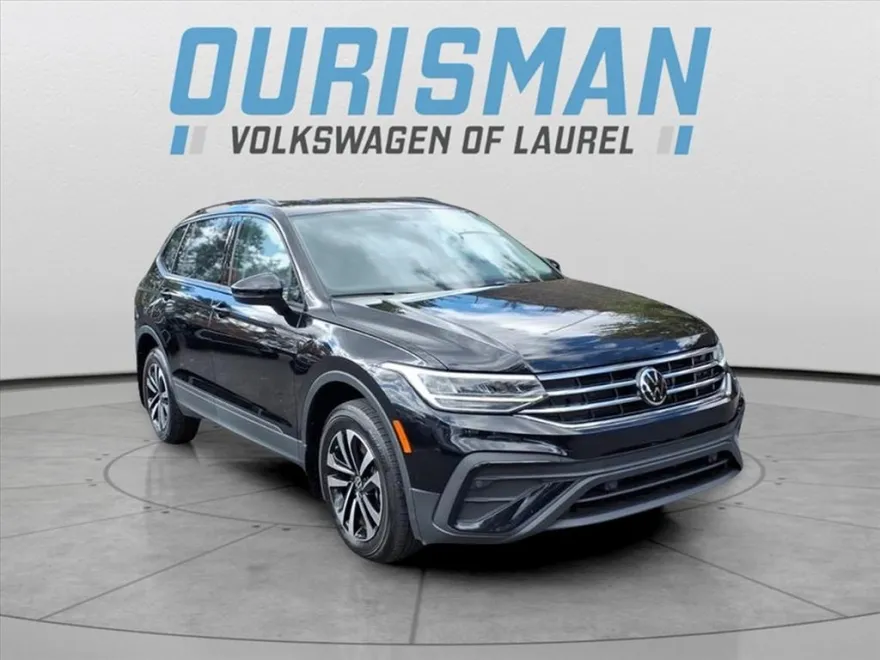 2022 Volkswagen Tiguan S photo 1