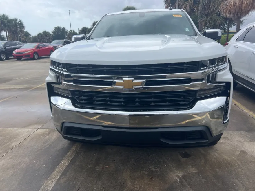 2019 Chevrolet Silverado 1500 LT photo 1