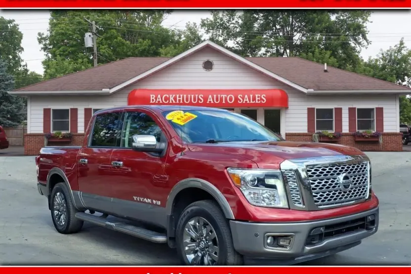 2018 Nissan Titan Crew Cab S photo 1