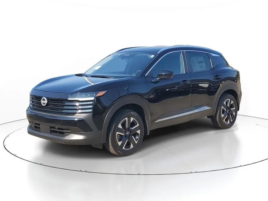 2025 Nissan Kicks SV photo 1