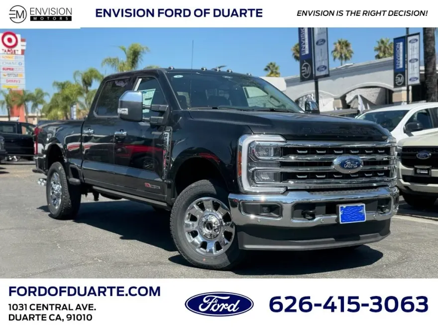 2025 Ford F-250 Platinum photo 1