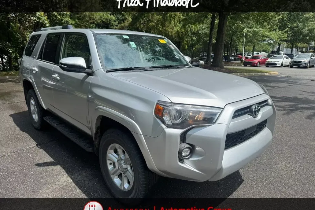 2024 Toyota 4Runner SR5 Premium photo 1