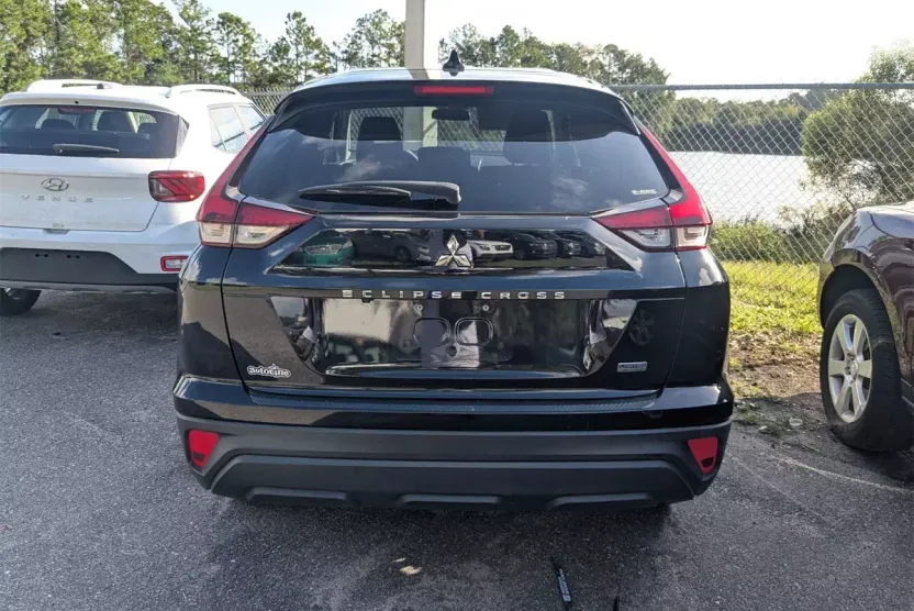 2023 Mitsubishi Eclipse Cross LE Ralliart photo 1