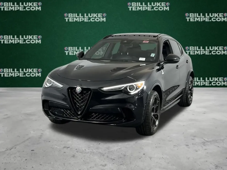2023 Alfa Romeo Stelvio Quadrifoglio photo 1