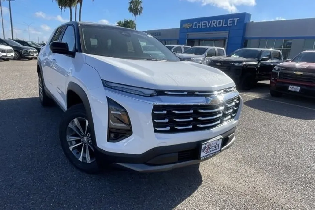 2026 Chevrolet Equinox LT photo 1