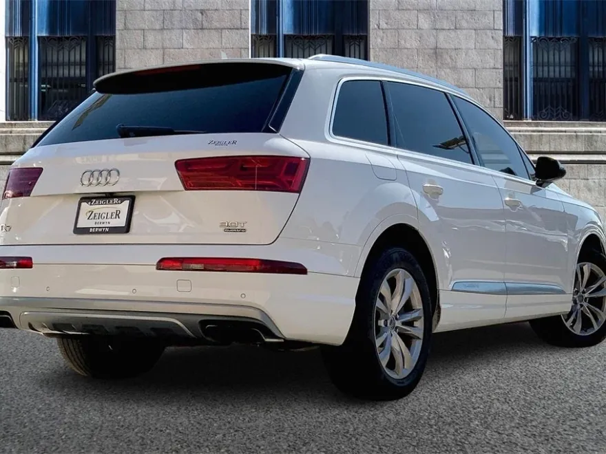 2018 Audi Q7 3.0T Premium Plus photo 11