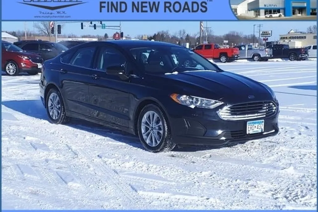 2020 Ford Fusion SE photo 1