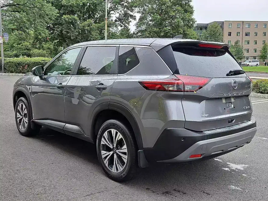 2023 Nissan Rogue SV photo 1