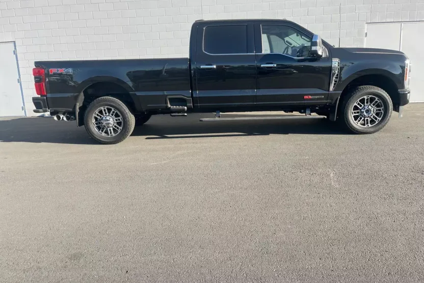 2024 Ford F-250 Limited photo 1