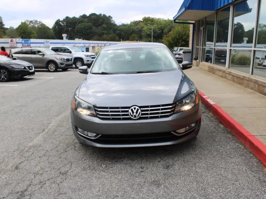 2015 Volkswagen Passat S photo 1