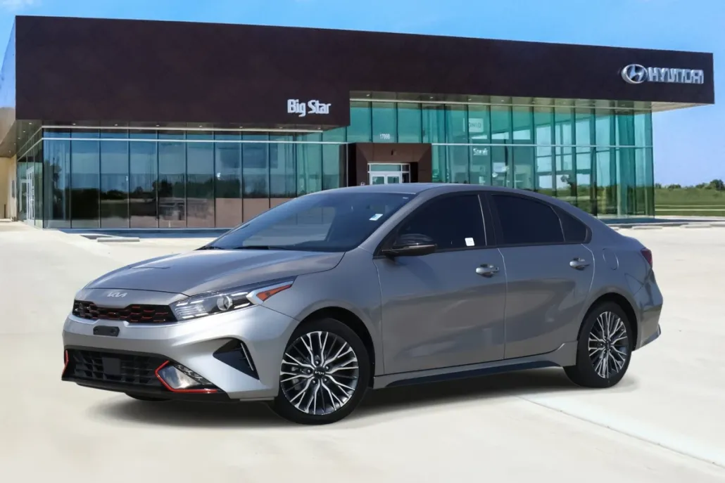 2023 Kia Forte GT-Line photo 1