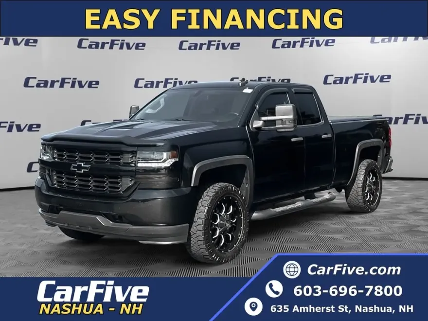 2018 Chevrolet Silverado 1500 Custom photo 1