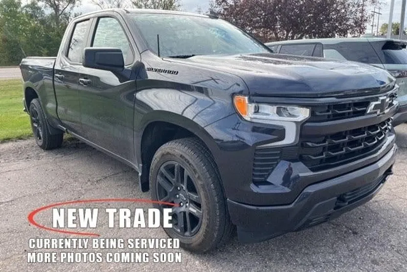 2022 Chevrolet Silverado 1500 RST photo 1