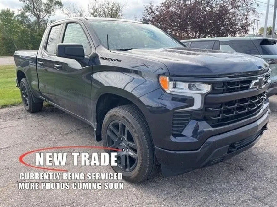 2022 Chevrolet Silverado 1500 RST photo 1