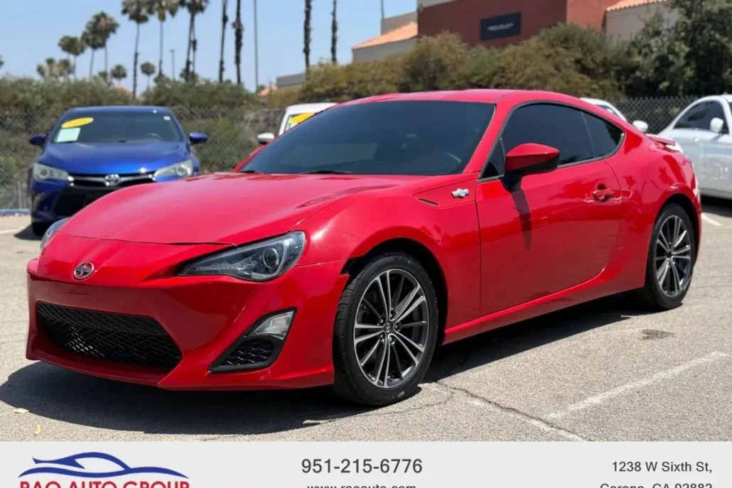2014 Scion FR-S photo 1