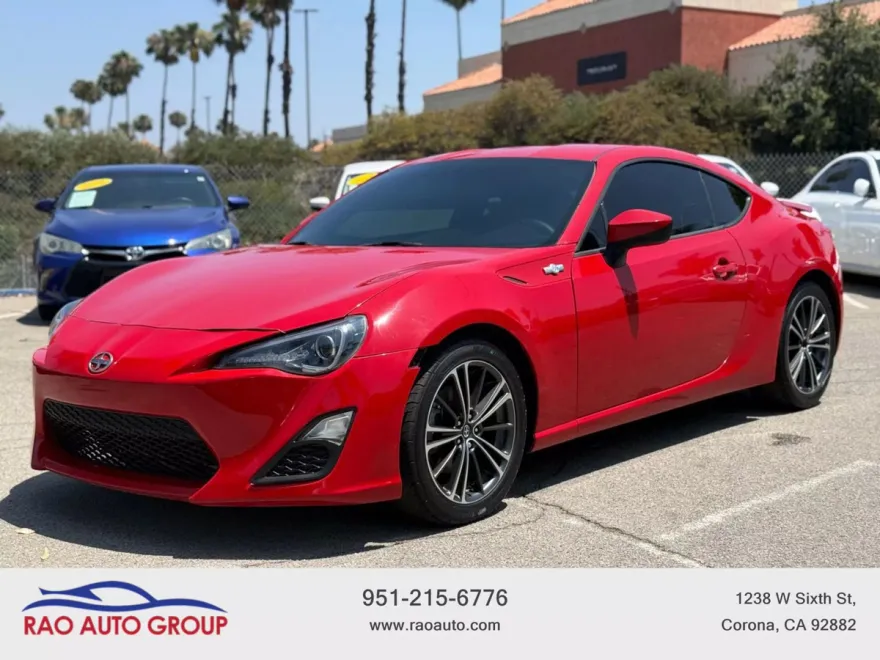 2014 Scion FR-S photo 1