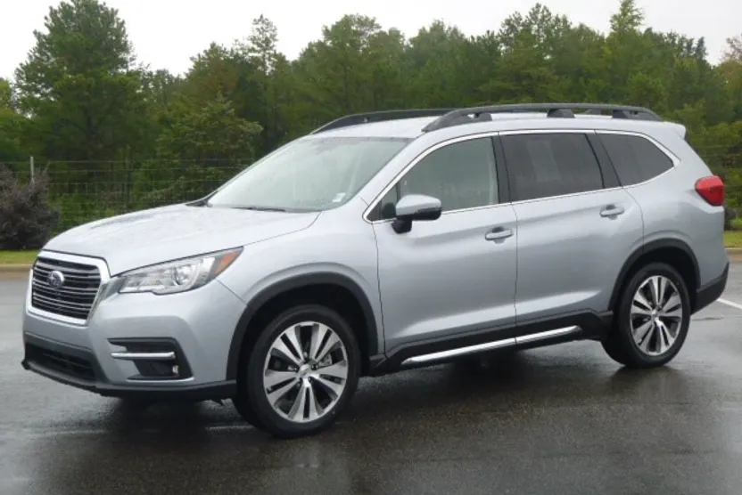 2022 Subaru Ascent Limited photo 1