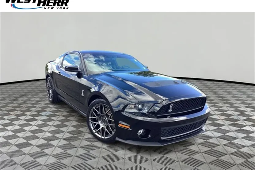 2011 Ford Mustang Shelby GT500 photo 1