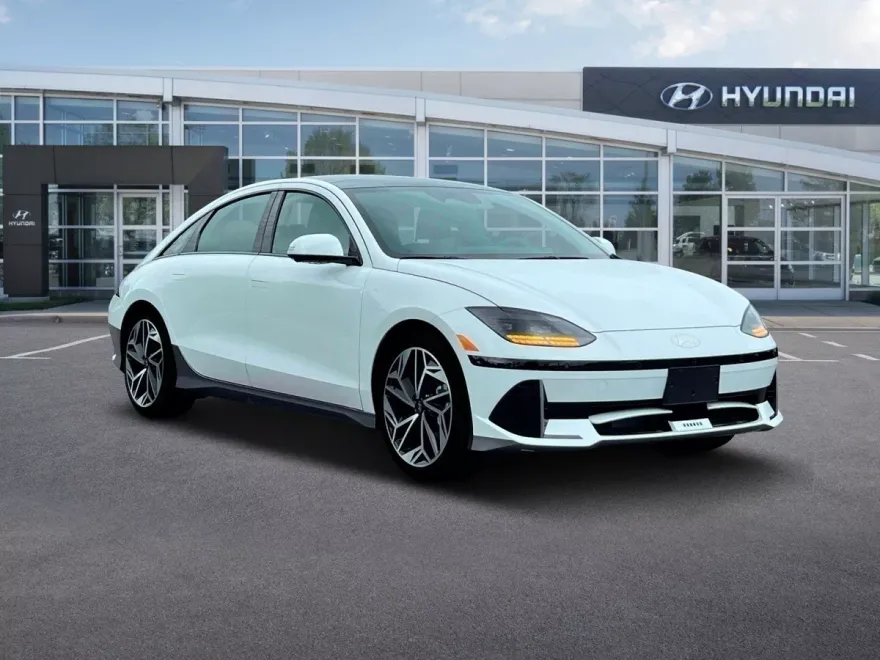 2025 Hyundai Ioniq 6 Limited photo 1