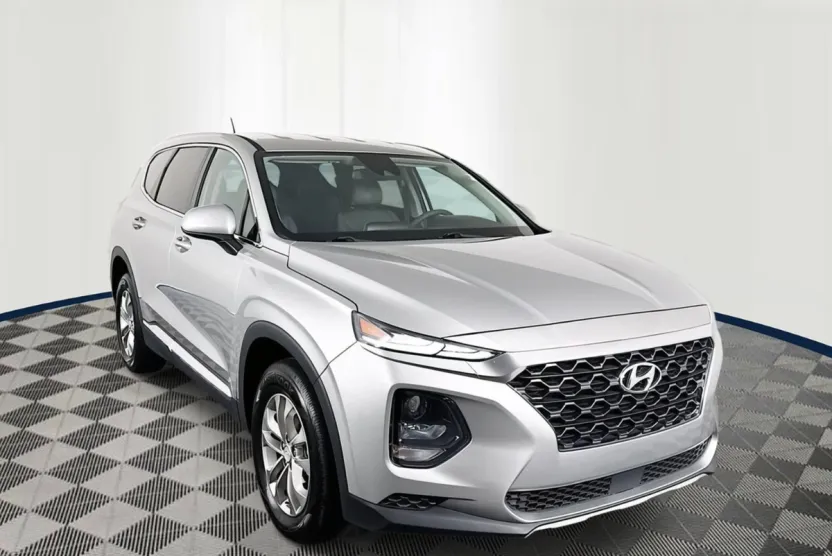 2020 Hyundai Santa Fe SE photo 1
