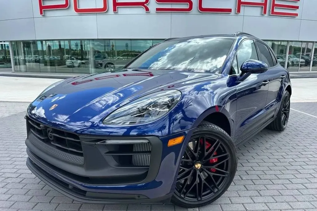 2025 Porsche Macan GTS photo 1