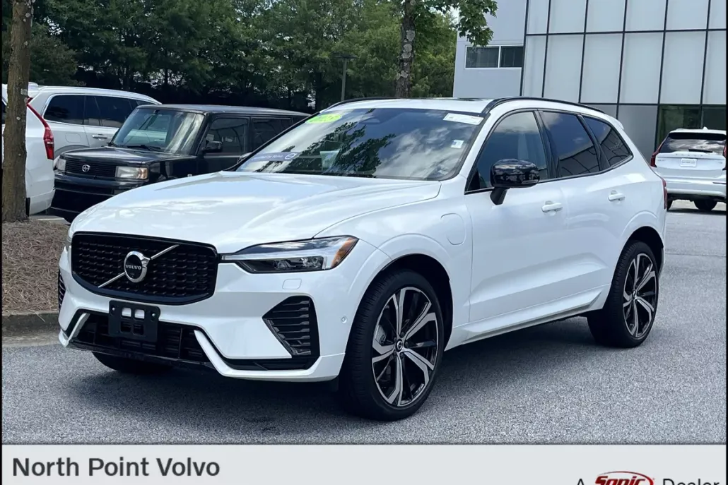 2025 Volvo XC60 Recharge Hybrid T8 photo 1