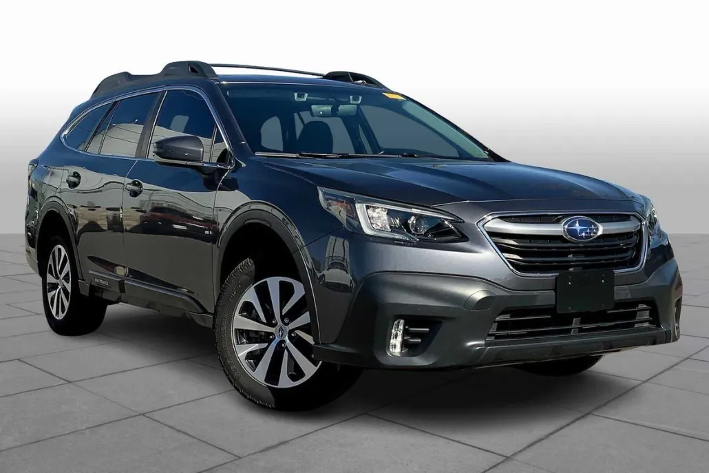2022 Subaru Outback Premium photo 1