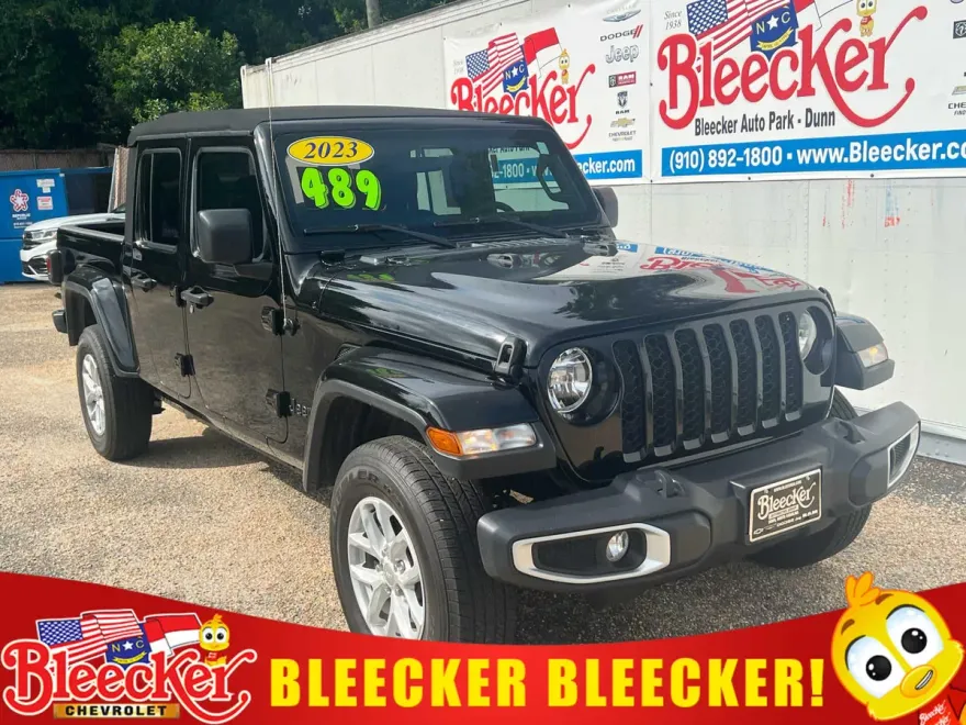 2023 Jeep Gladiator Sport S photo 1