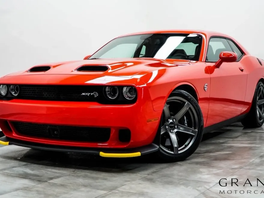 2023 Dodge Challenger SRT8 Hellcat photo 1