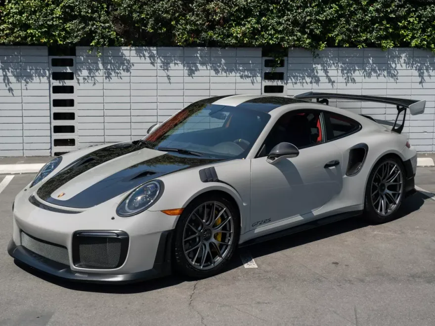 2018 Porsche 911 GT2 RS photo 1