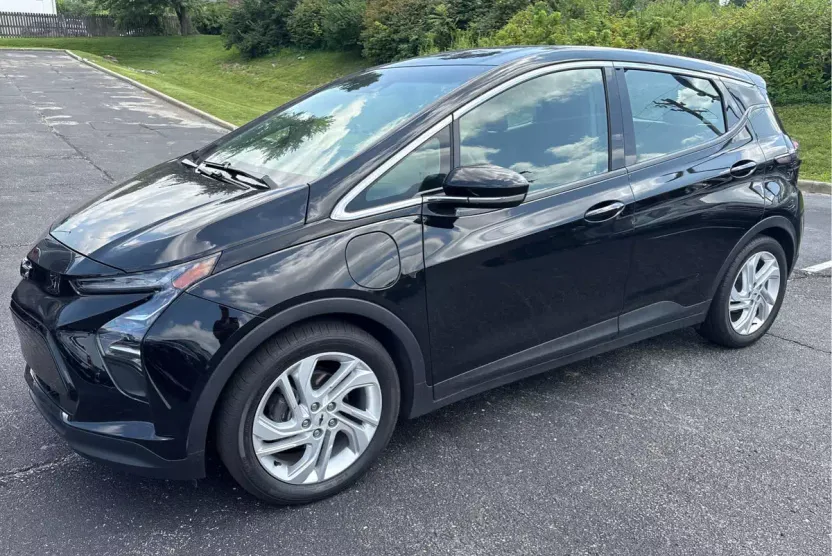 2023 Chevrolet Bolt EV 1LT photo 1