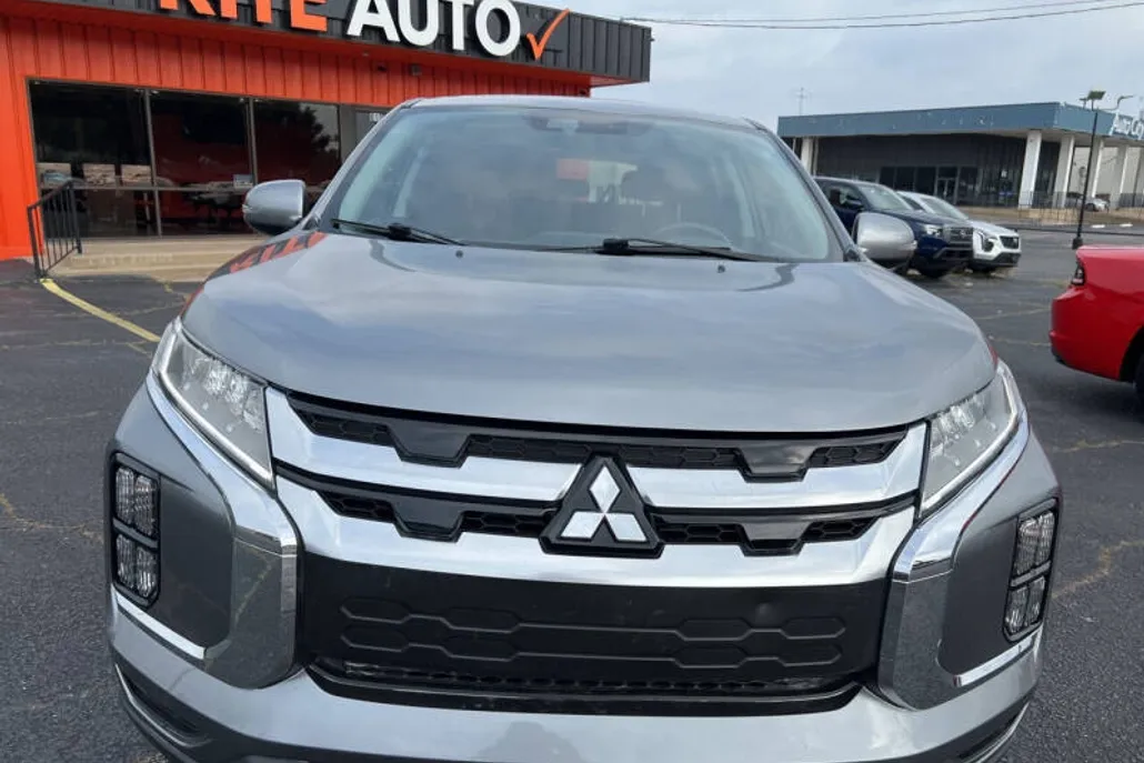 2021 Mitsubishi Outlander Sport BE photo 1