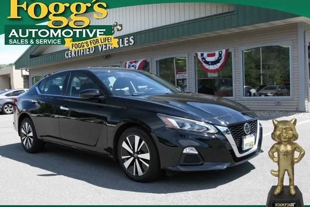 2022 Nissan Altima 2.5 SV photo 1
