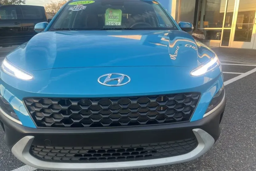 2023 Hyundai Kona SEL photo 1